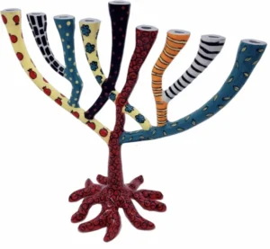 חנוכיה מעוצבת עץ החיים מאלומיניום יצוק צבוע באמייל עבודת יד 9215 דגם Tree of Life Burgundy