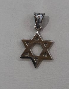 תליון זהב לבן 14K צורת מגן דוד גדול ועבה