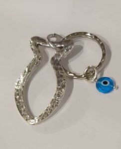 מחזיק מפתחות בצורת דג פלוס עין
