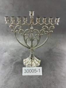 חנוכיה מהודרת מתכת